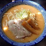 麺屋 玉三郎 - 味噌らーめん (大盛) 750円 (+100円)