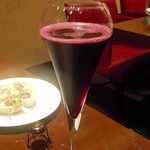 ワッシーズダイニングスープル - かっこいいグラスにリーズナブルなワイン多数