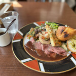 洋食バル Doors Kitchen - 