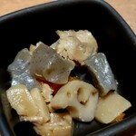 魚民 - 筑前煮。これ結構美味しかった。