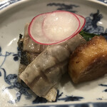 鮨　仙八 - イワシ、鯛の白子、ホタテ