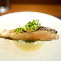 アカ - 琵琶マスの薪焼き