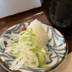 なごや文六 - 大根おろし、ネキ、梅干し