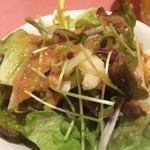 サムシング・クアトロ - サラダ