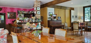 ALBERT'S British Dining - 