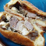プルマンベーカリー - 道産牛のビーフ&チーズカレーパン