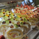 おひさま - ボリューム在るケーキが沢山
