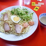 冷麺大とスープ