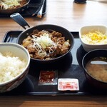 Yoshinoya - 牛焼肉定食