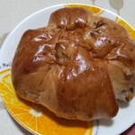 サカエヤベーカリー - くるみパン