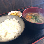 Nyu Takesan - 豚汁定食・なのになぜか豚汁に豚肉無し
                      (税込350円)