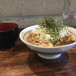 Nikusobasemmontembokugabokudearutamenitsu - 肉蕎麦