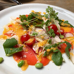 400℃ PIZZA - スモークサーモンのカルパッチョ にんじんドレッシング