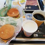 McDonald's - エグチ 200円、チキンクリスプ 130円、コーヒーM 150円、シェイクS 130円