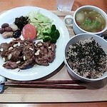 豚リブロース薬膳しょうが焼き