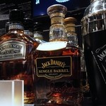 ジャックダニエルリンチバーグバレルハウス - ドリンクはJACK DANIELのみ