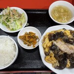 風来房 - 豚肉とキクラゲと卵の炒め定食