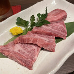 佐賀牛焼肉と馬肉 吉右衛門 - 