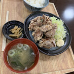 Menroku Ya - ザンキ定食780円