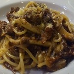 ワイン食堂 イナセヤ キッチン - 牛スネのラグーパスタ(ハーフ)