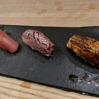 ちょこっと寿し 別邸 - 中トロ、ニシン、アナゴ