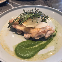 THE THEATRE TABLE - 大山鶏もも肉のロースト カポナータ ジェノベーゼソース