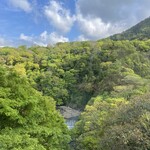 Yamagusuri - 席から見える景色