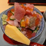 魚がし料理 粋のや - 大とろいただき丼（2800円）