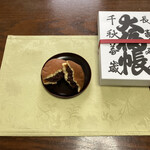 清寿軒 - 計測を終えた後、会いたかったよーヽ(´▽｀)/と我慢ならず手で割ってみた