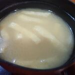 HOTEL BUSINESS YAMATO - 「朝食」お味噌汁は関西にしては濃い目　あぶらげが具