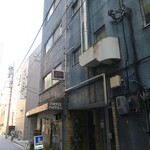 ヘッケルン - 外観_烏森通りから臨む