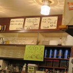 ヘッケルン - 内観_貼紙