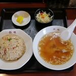 中華料理 供味 - チャーハンワンタン 800円