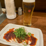 麺や 維新 - 辛味鶏（信玄鶏） ¥350
      生ビール ¥400