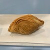 J2 Famous Crispy Curry Puff - 料理写真:カレーパフ