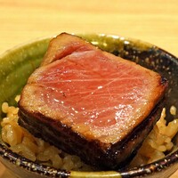 焼うおいし川  六本木凛華楼 - 厚切りカルビ