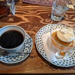ミンガスコーヒー - トラジャセレベス、レアチーズプリン