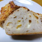 Bakery ALToco - チーズ断面