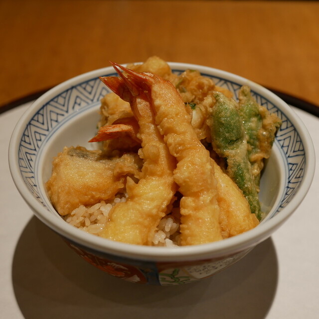 Tempura Yama no Ue Mitsukoshi Nihonbashi Tennai photo 2