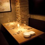 Oysterbar&Wine BELON - ４、５名様用のボックス席もございます。