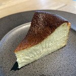 bonieu - バスクチーズケーキ（税込 470円）評価＝◎