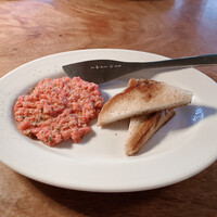 カルネジーオ イースト - 