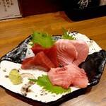 てるてるぼうず  - 生本まぐろ三点盛 990円