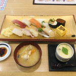 がってん寿司 - 日替わりランチ上シャリ小さめ１４０８円茶碗蒸し２２０円　無料のあら汁