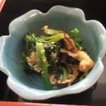 東京満月 - 法蓮草と椎茸の胡麻和え