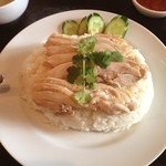 タイ料理バンセーン - カオマンガイ（蒸し鶏飯）
            (σ´∀｀)σ