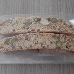 手作りマフィン レフィーユ - ビスコッティ260円