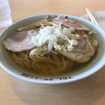 おぐら屋 - ラーメン、605円。