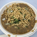 イスマイル - チョトポティ500円
豆とじゃがいものカレーてな感じ。割とぼんやりした味なんだけど、喰べ進めるにつれて出来たてのスパイシーポテサラを喰ってるような感覚に。ハマる味。