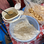 イスマイル - コチラは別ブースで作っていたダール
なんと無料で振る舞われました。